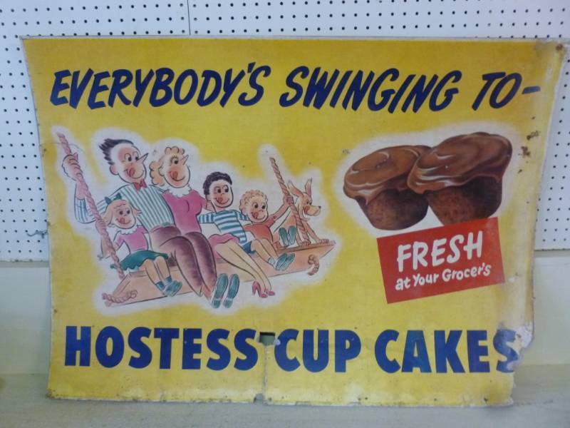 lot 4 image: Vintage Advertisement