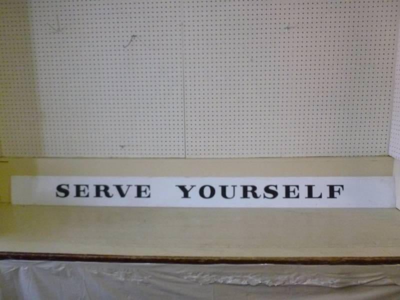 lot 43 image: Sign