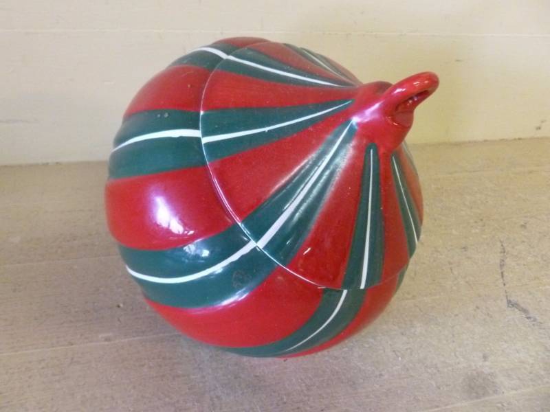 lot 45 image: Cookie Jar
