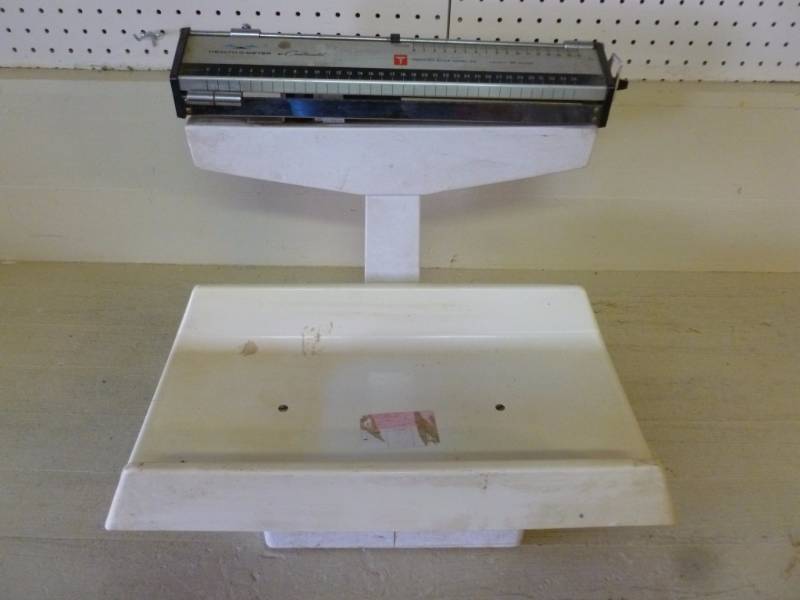 lot 52 image: Vintage Scale
