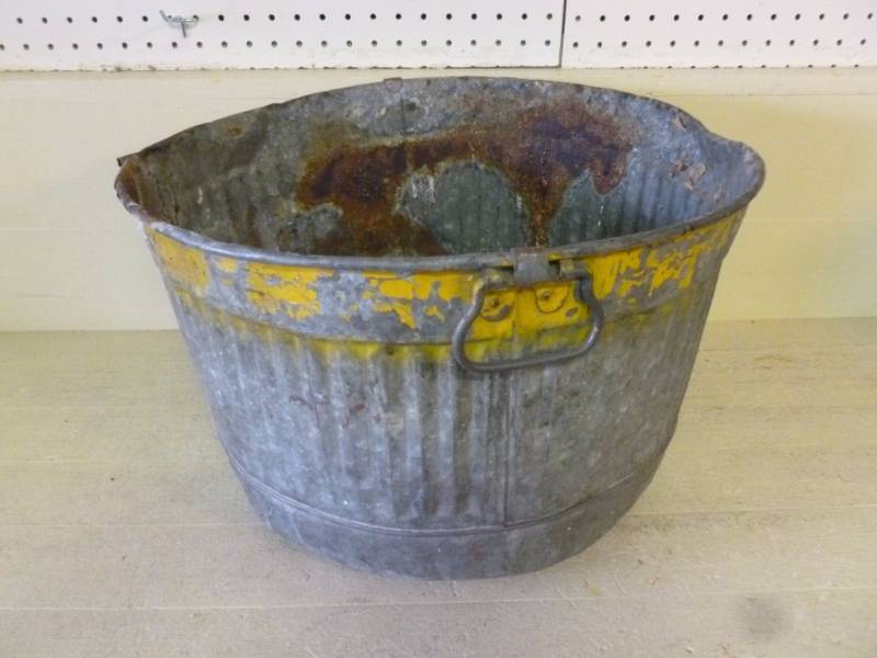 lot 54 image: Vintage Silage Bucket