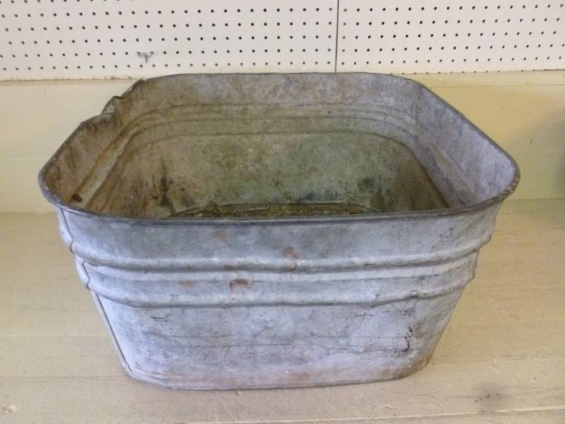 lot 55 image: Vintage Wash Tub