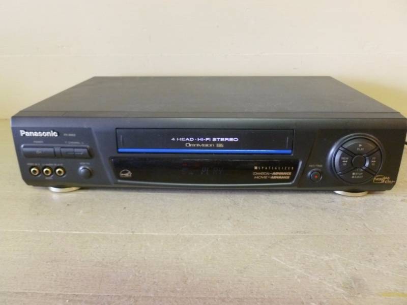 lot 60 image: VCR Player