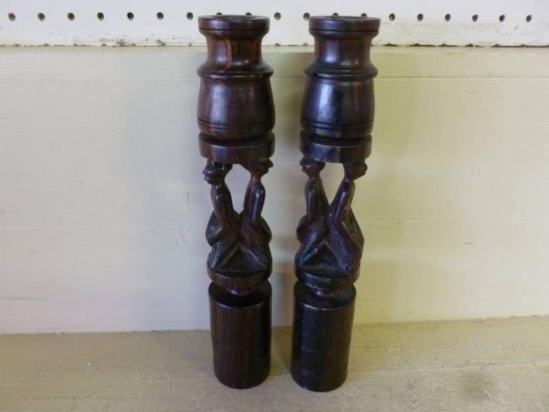 lot 79 image: African Art