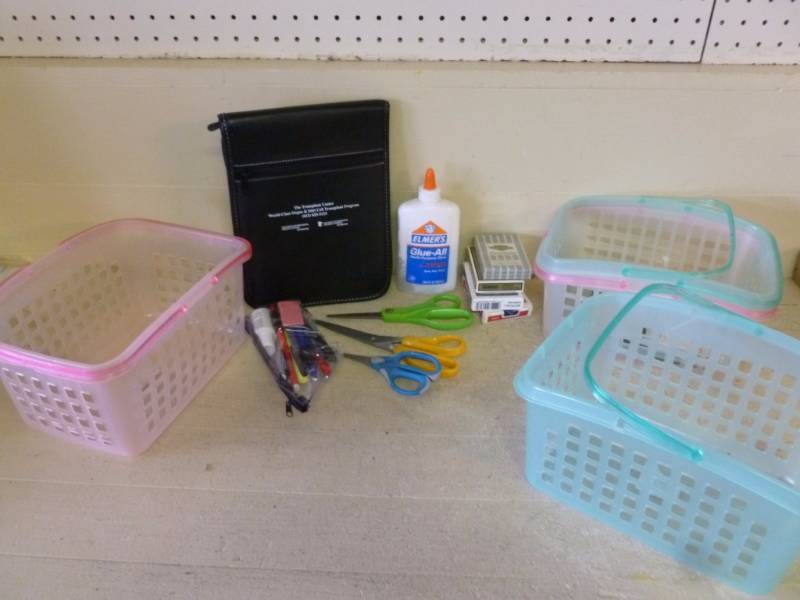 lot 147 image: Office Supplies