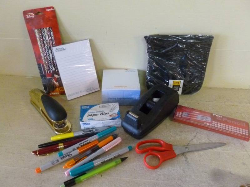 lot 148 image: Office Supplies