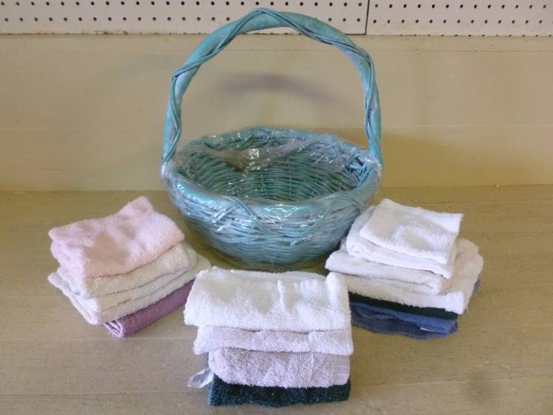 lot 170 image: Washcloths