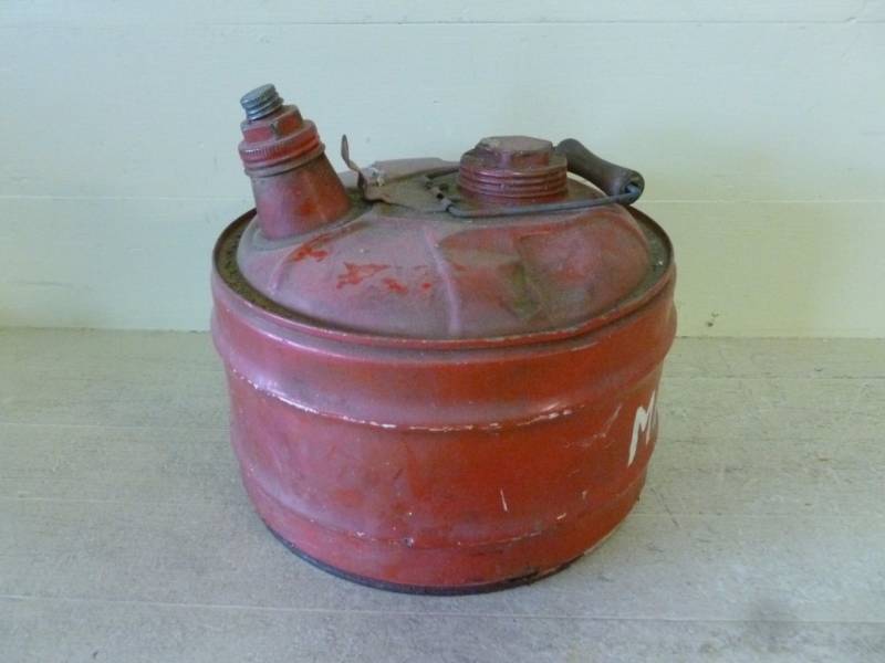 lot 193 image: Vintage Gas Can