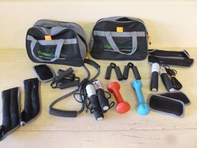 lot 194 image: Exercise Kits