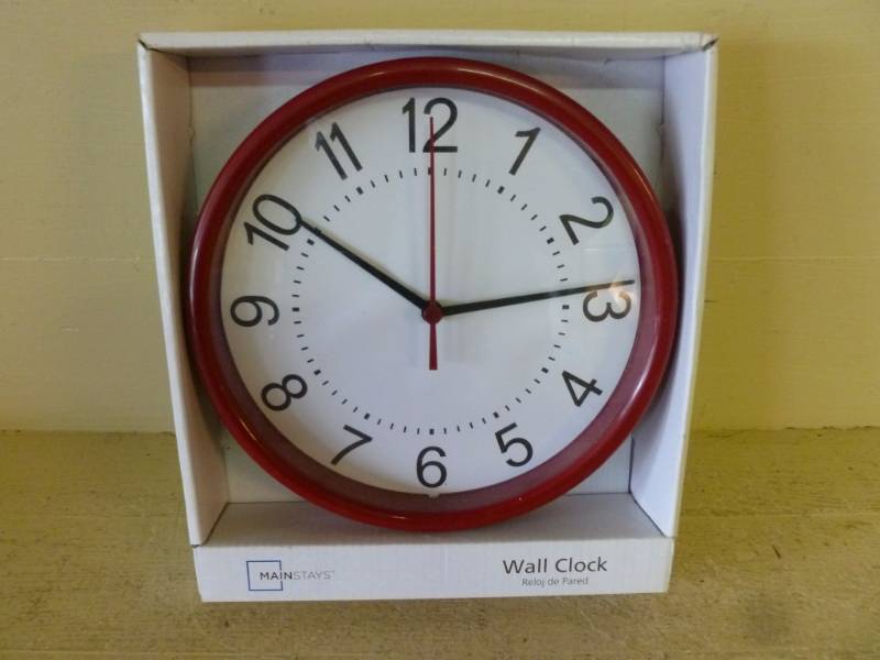 lot 223 image: Wall Clock