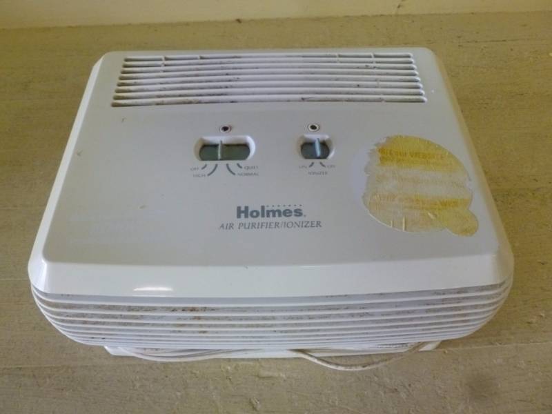 lot 233 image: Air Purifier