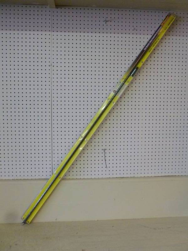 lot 247 image: CB Antenna