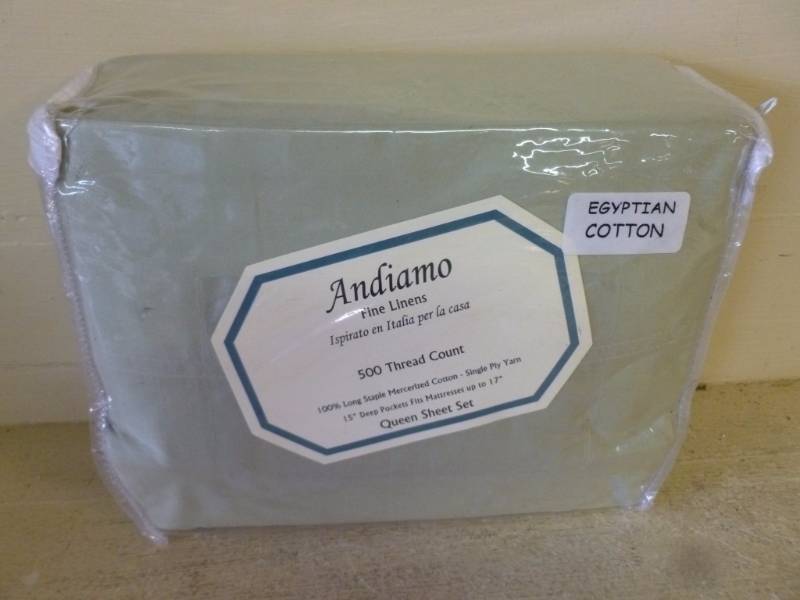 lot 259 image: Sheet Set