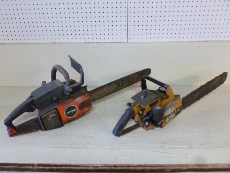 lot 277 image: Chain Saws