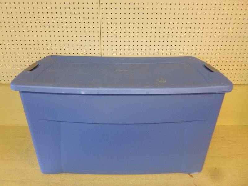 lot 284 image: Storage Tote