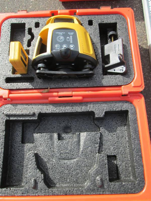 lot 9 image: Dave White Auto Lazer 900