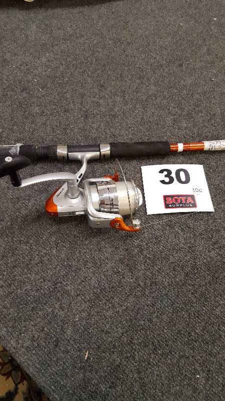 lot 30 image: SHAKESPERE 7 ROD & REEL SET  WHTORANGEBLK