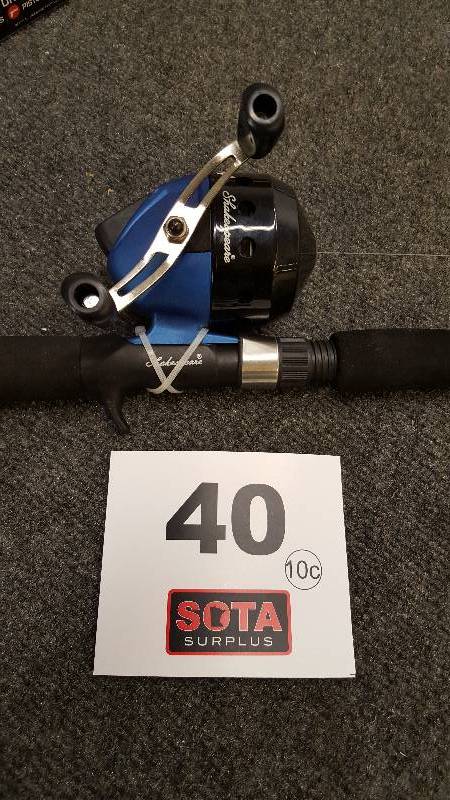 lot 40 image: SHAKESPEARE TIGER ROD & REEL SET  BLUEWHTBLK