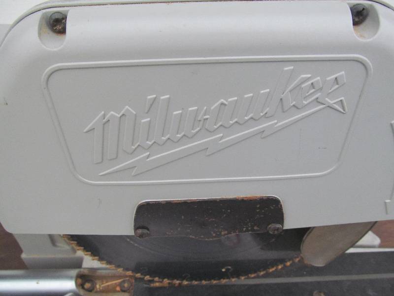 Milwaukee 10 Compound Miter Saw