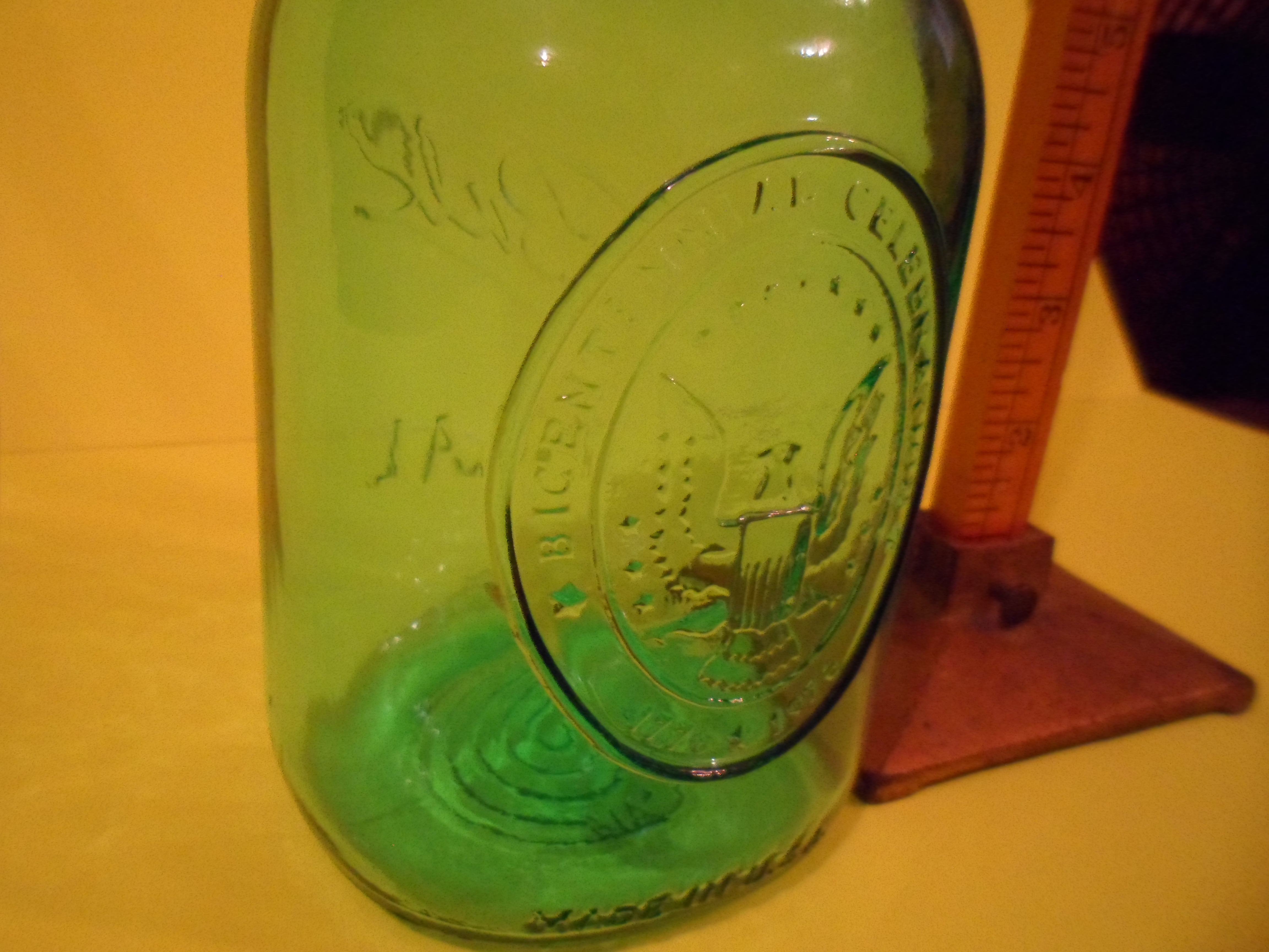 lot 6 image: Vintage Blue Ball Ideal Bicentennial Wire Side Jar #A6 Quart wLid