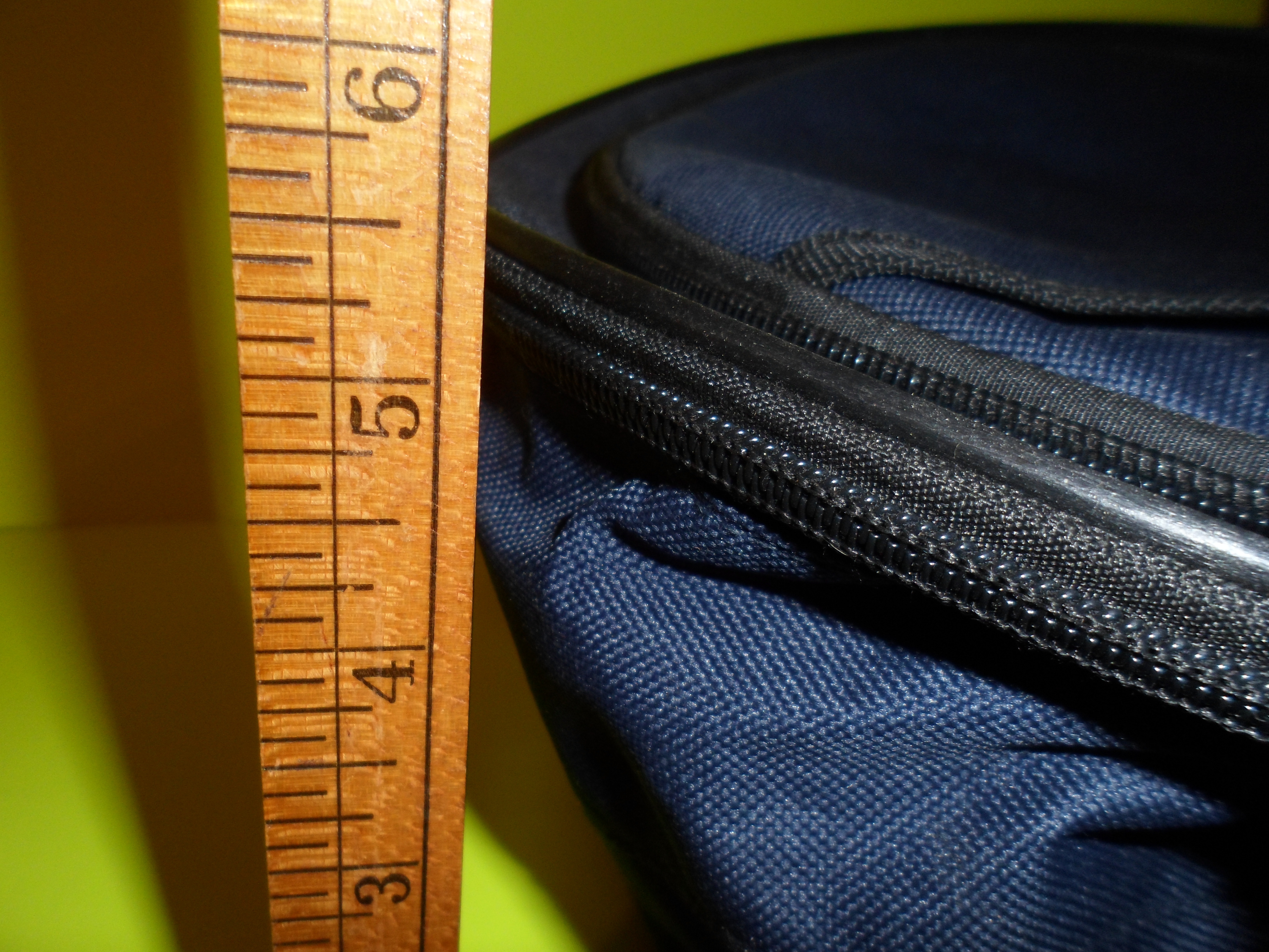 lot 24 image: Insulated TravelPicnic Cooler