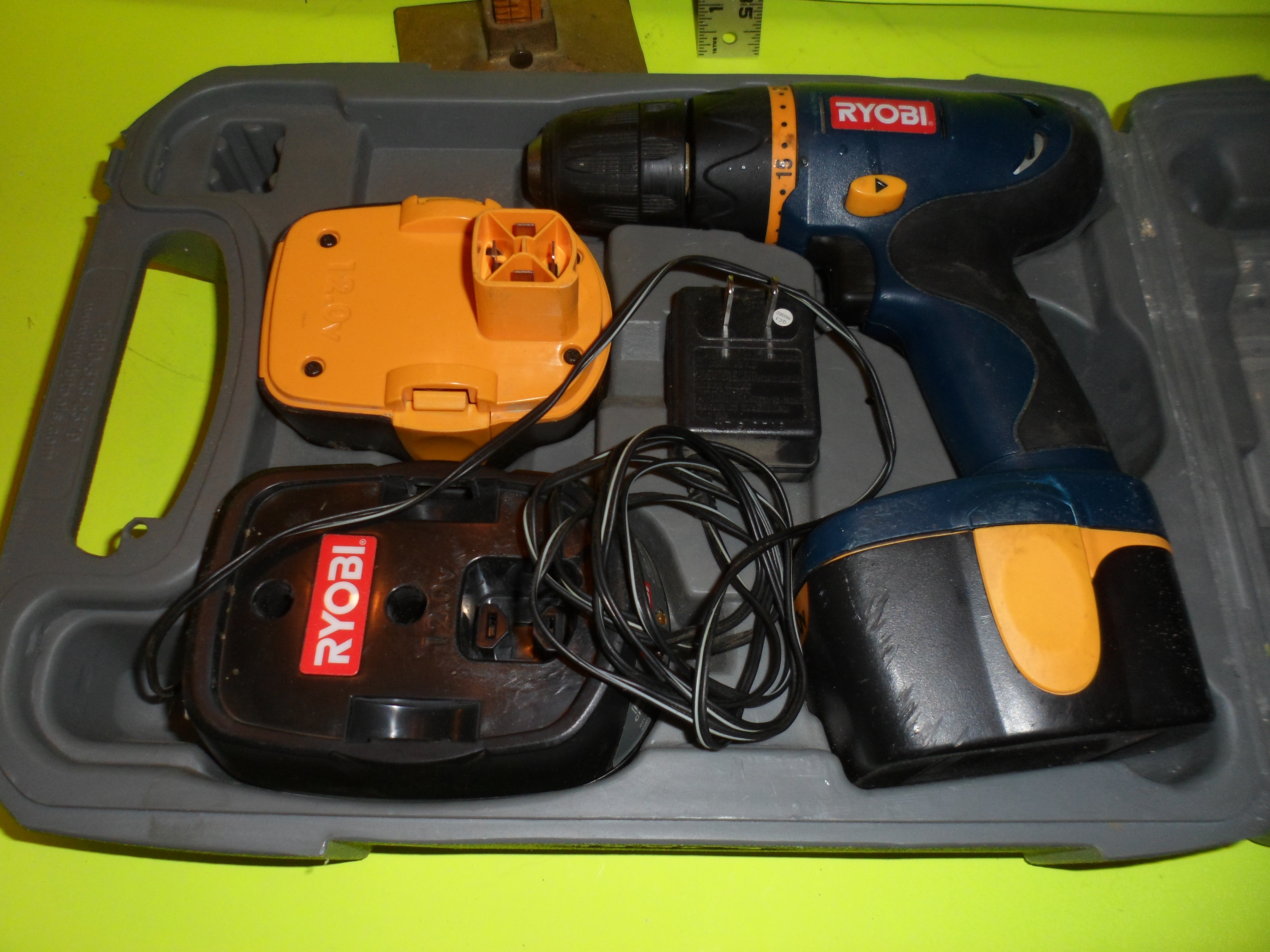lot 38 image: Ryobi 12V Cordless Drill in Case