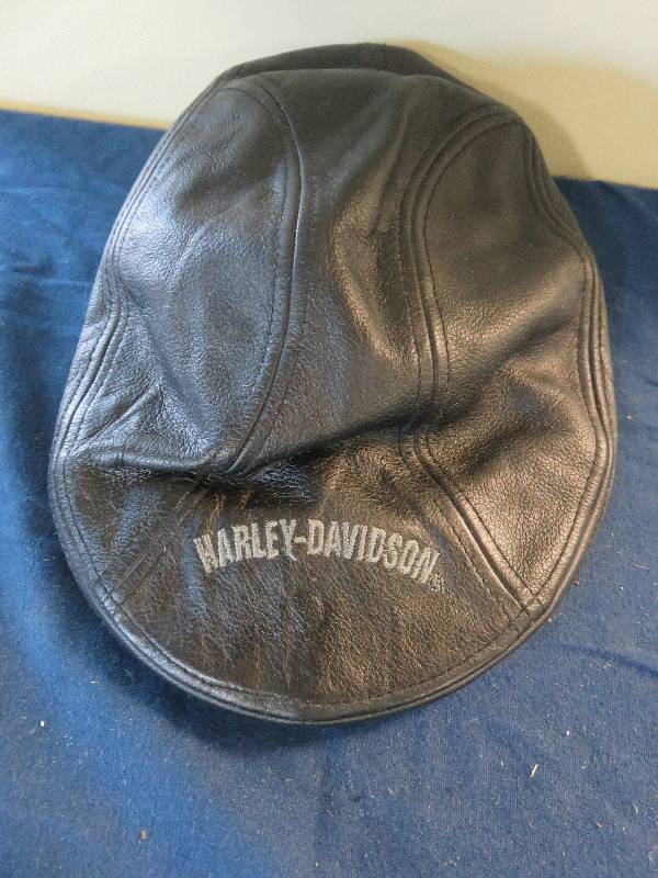 lot 81 image: Harley Davidson Leather Cap