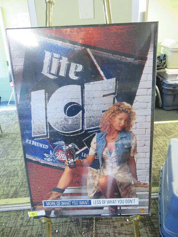 lot 91 image: Lite Ice Sign