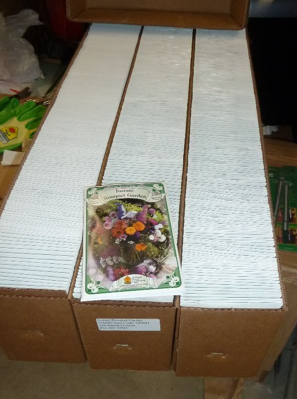 case of 550 flower packages - large...