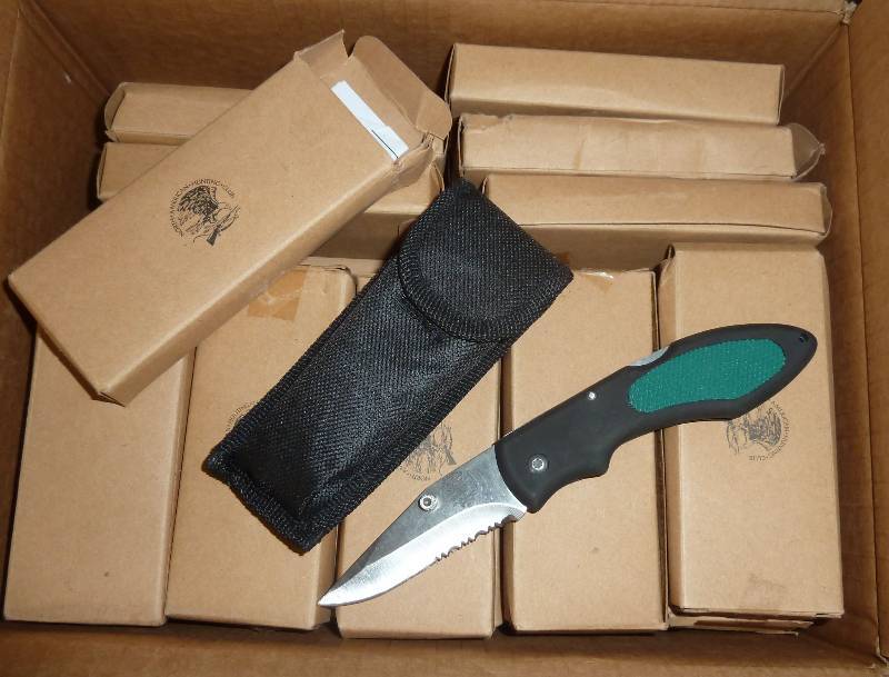 38 green handle lockback knives wit...