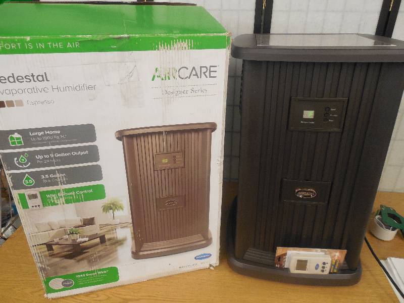 Designer Series 3.5 gal. Evaporative Humidifier for 2,400 sq. ft.