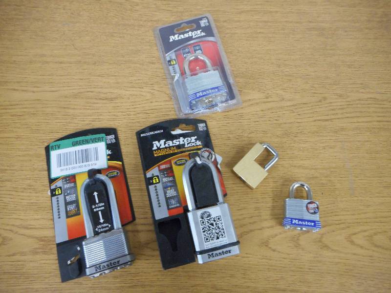 LOT OF 5 MASTER LOCKS