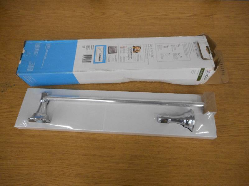 Ashville 18 in. Towel Bar in Chrome