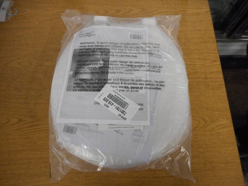 STANDARD SIZE TOILET SEAT