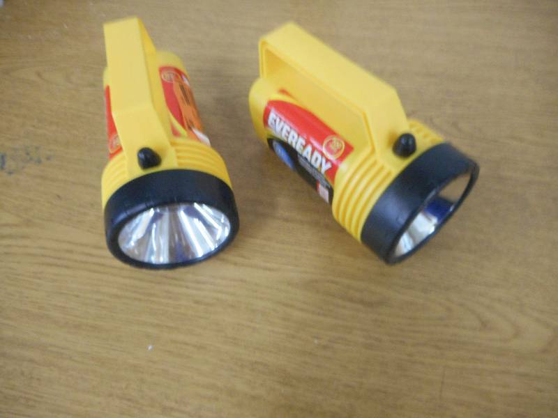 LOT OF TWO HEAVY DUTY FLASHLIGHTS