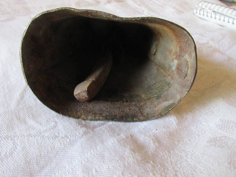 lot 6 image: ANTIQUE COW BELL