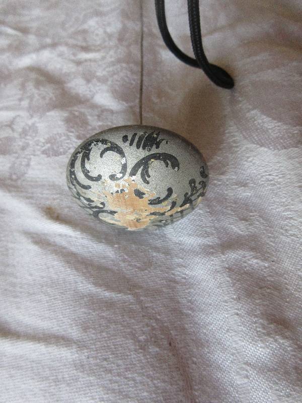 lot 13 image: ANTIQUE HAT PIN