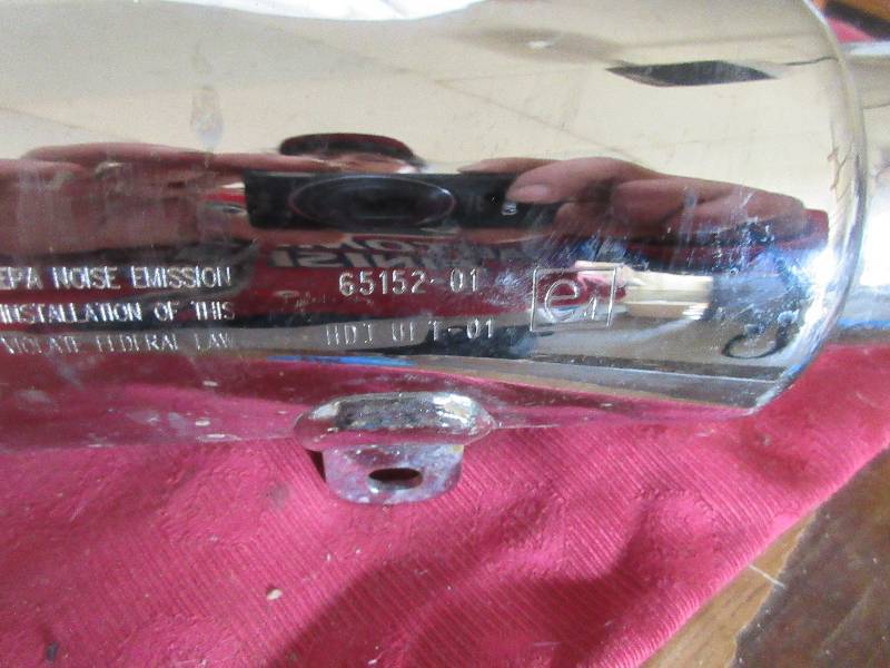 lot 27 image: CHROME HARLEY MUFFLER