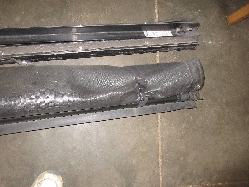 lot 33 image: BOX COVER FOR 2004 F 150