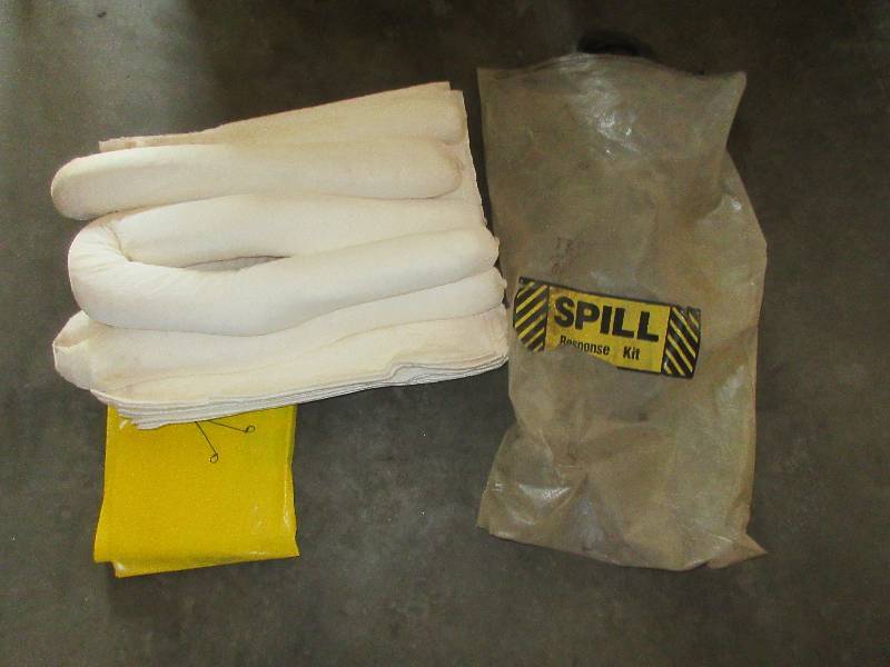 lot 34 image: NEW SPILL KIT