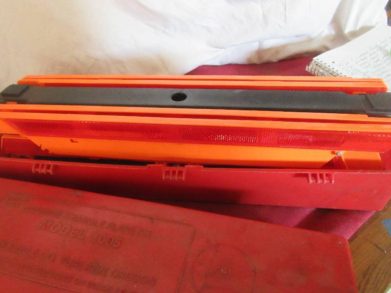 lot 137 image: WARNING FLARES