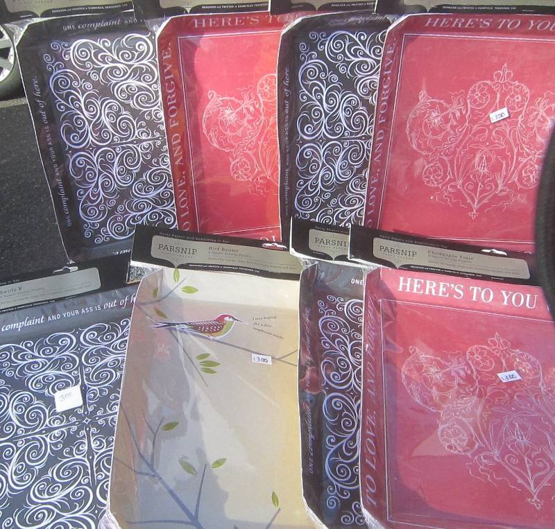 MANY SERVING TRAYS