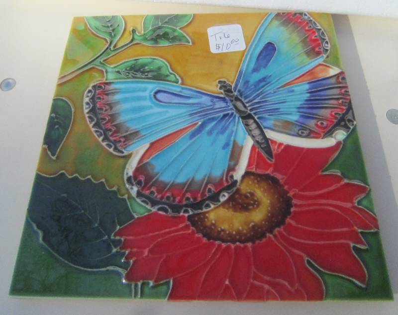 NEW CERAMIC BUTTERFLY TILE (HANG OR STAND)