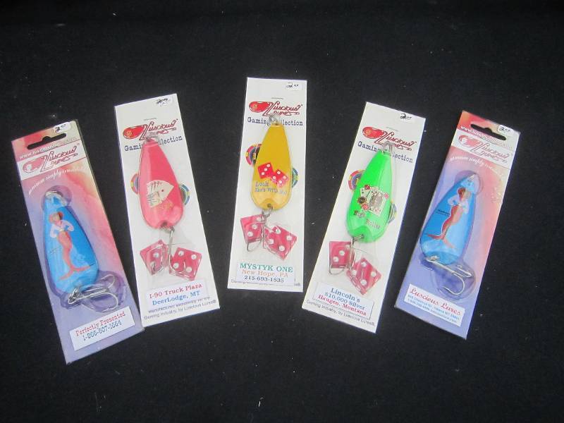 NEW- 5 FISHING LURES