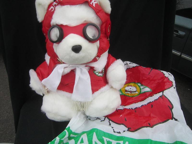 COLLECTIBLE 1987 DAYTONS, SANTA BEAR