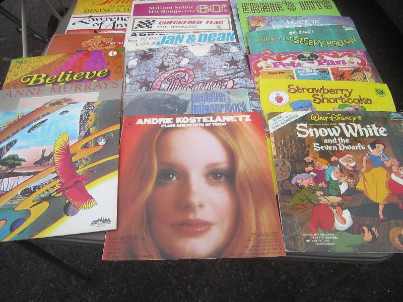 LOT OF 21 LP RECORDS