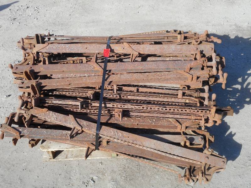lot 6 image: Pallet Lot Off Antique 48 Steel Ba...