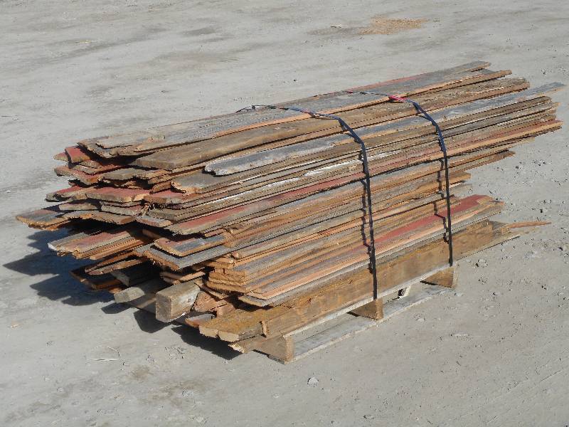 lot 8 image: Pallet Lot Of Salvaged Barn Wood, L...