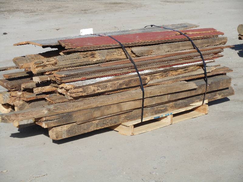 lot 10 image: Pallet Lot Of Salvaged Barn Wood, L...
