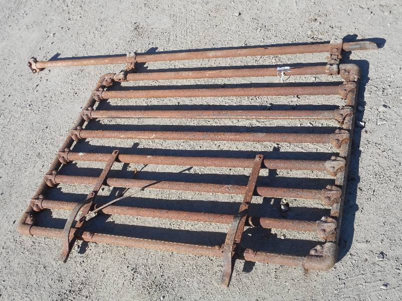 lot 12 image: Antique Heavy Duty 40x55 Steel Ga...